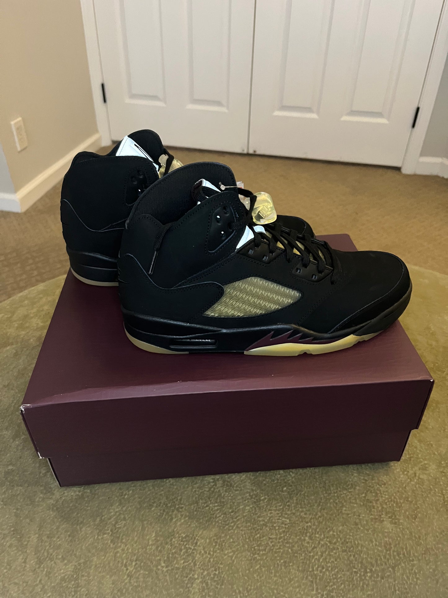 Jordan 5 Retro - A Ma Maniere Dusk