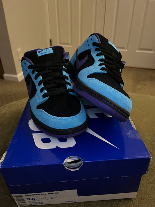 Nike Dunk SB Low - Skeletor